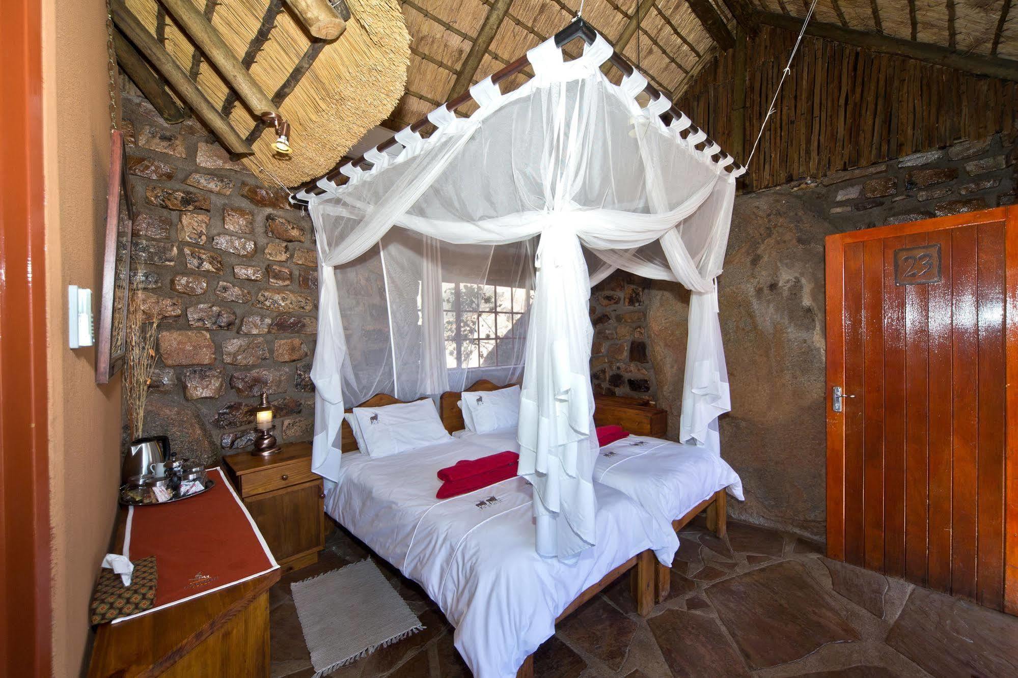 Gondwana Canyon Lodge Kanebis Ngoại thất bức ảnh
