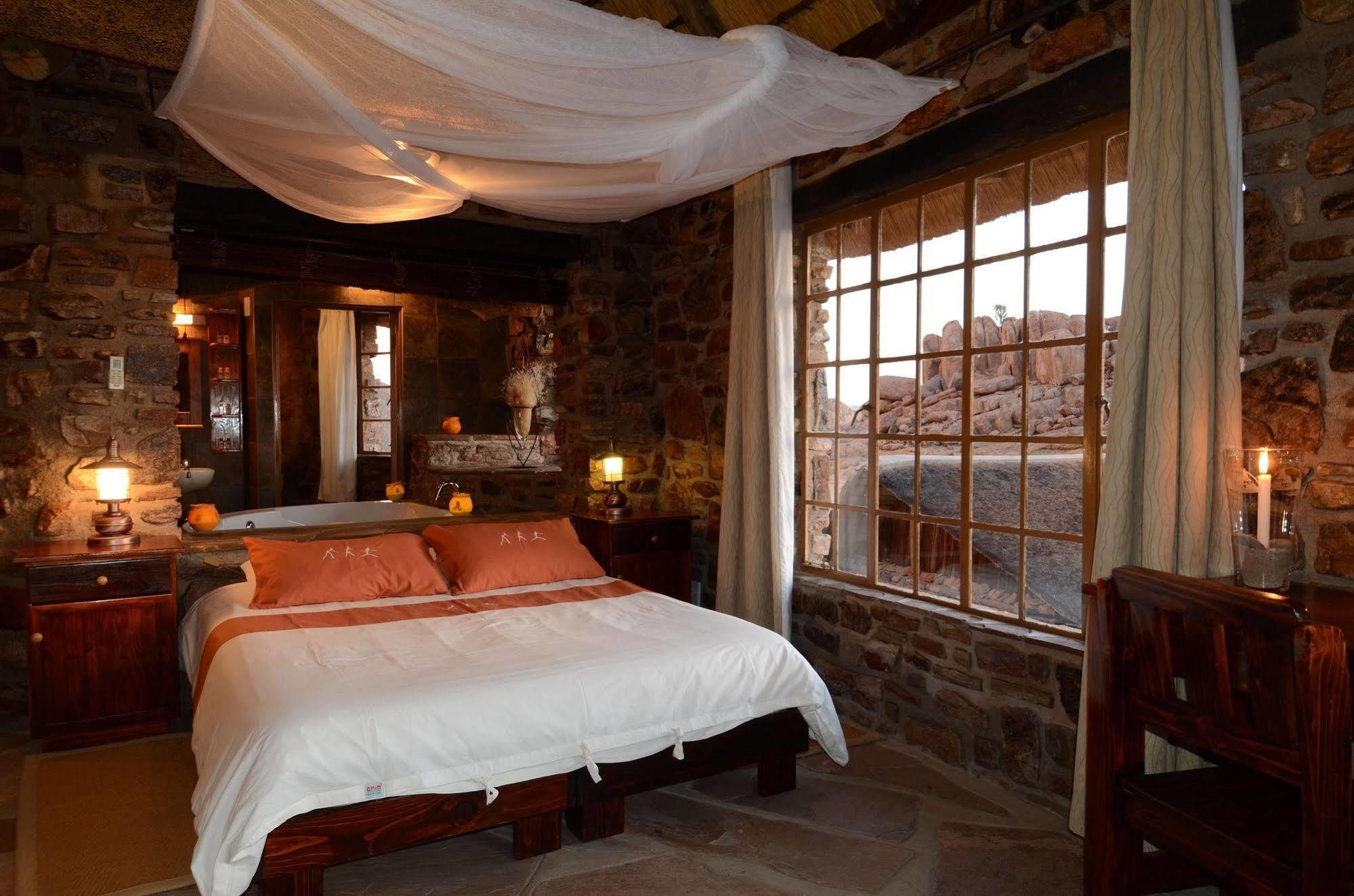 Gondwana Canyon Lodge Kanebis Ngoại thất bức ảnh